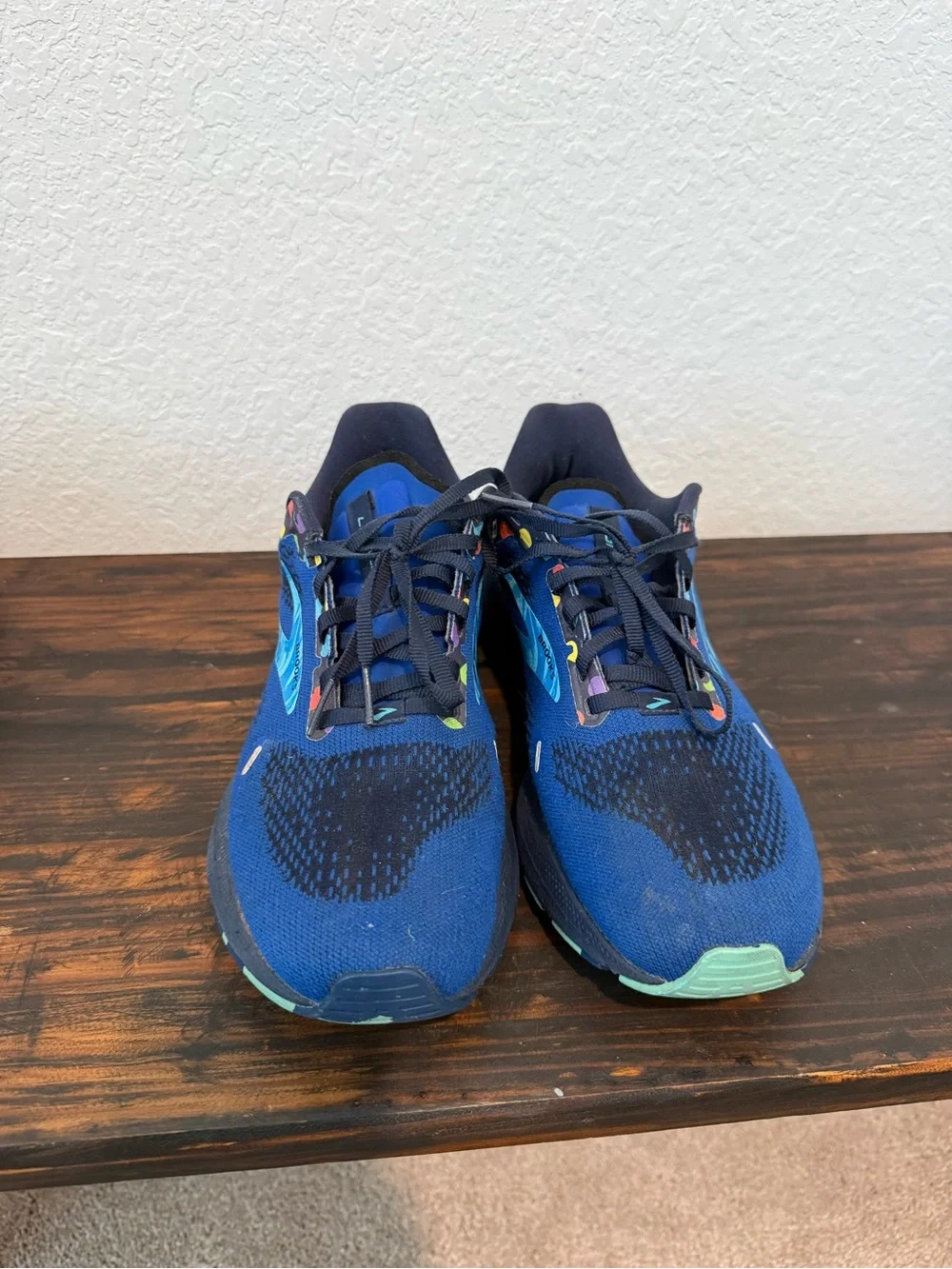 Brooks Kids Blue Sneakers with Multicolor Dot Accents